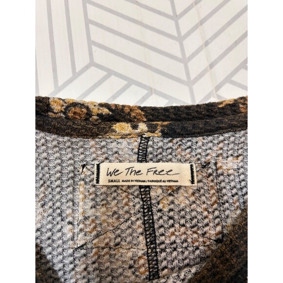 Free People Pretty Little Thermal Waffle Knit Shirt Top Small Floral Long Sleeve - Picture 3 of 10
